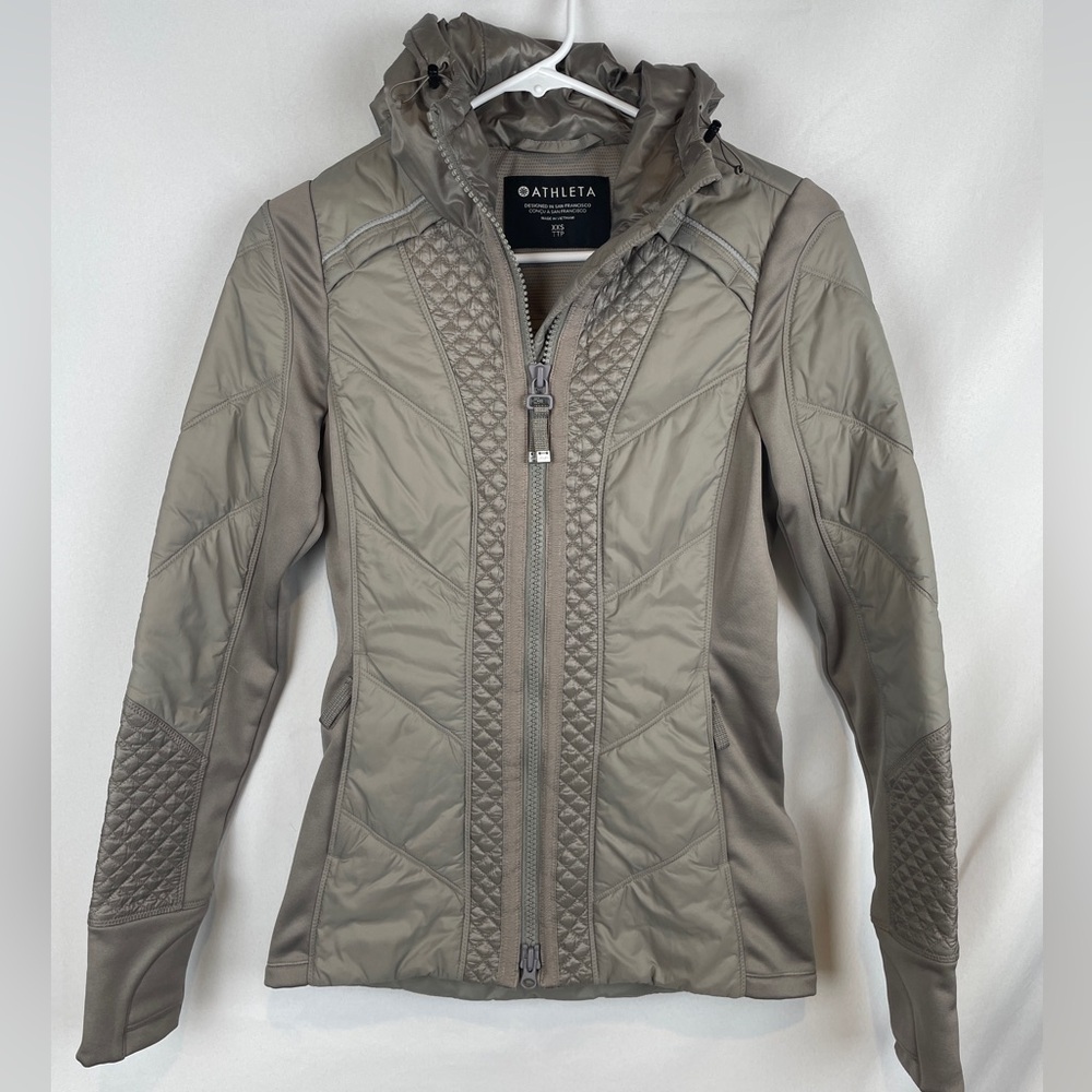 ATHLETA Primaloft ROCK RIDGE WINTER Hooded Quilted PUFF Jacket Cream Grey XXS